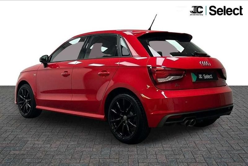Begagnad Audi A1 S-Line 123 HK (90 kW) 2018 Röd Halvkombi
