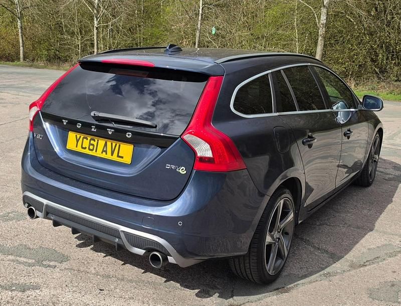 Used Volvo V60 R-Design 2011 Blue Estate