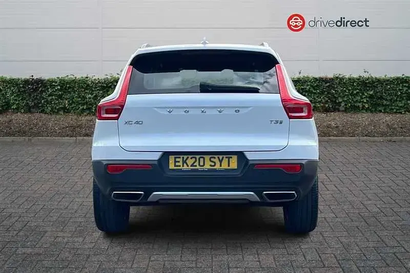 Used Volvo XC40 Inscription 163 HP (119 kW) 2020 White SUV