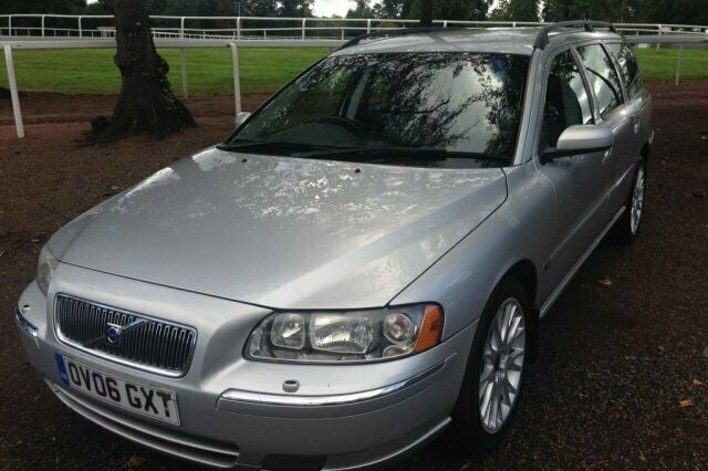 Used 2006 Volvo V70 Estate | £4,250 - Image 1/4