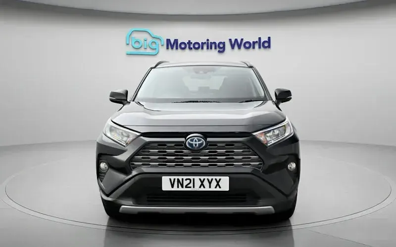 Usado Toyota RAV4 218 HP (160 kW) 2022 SUV