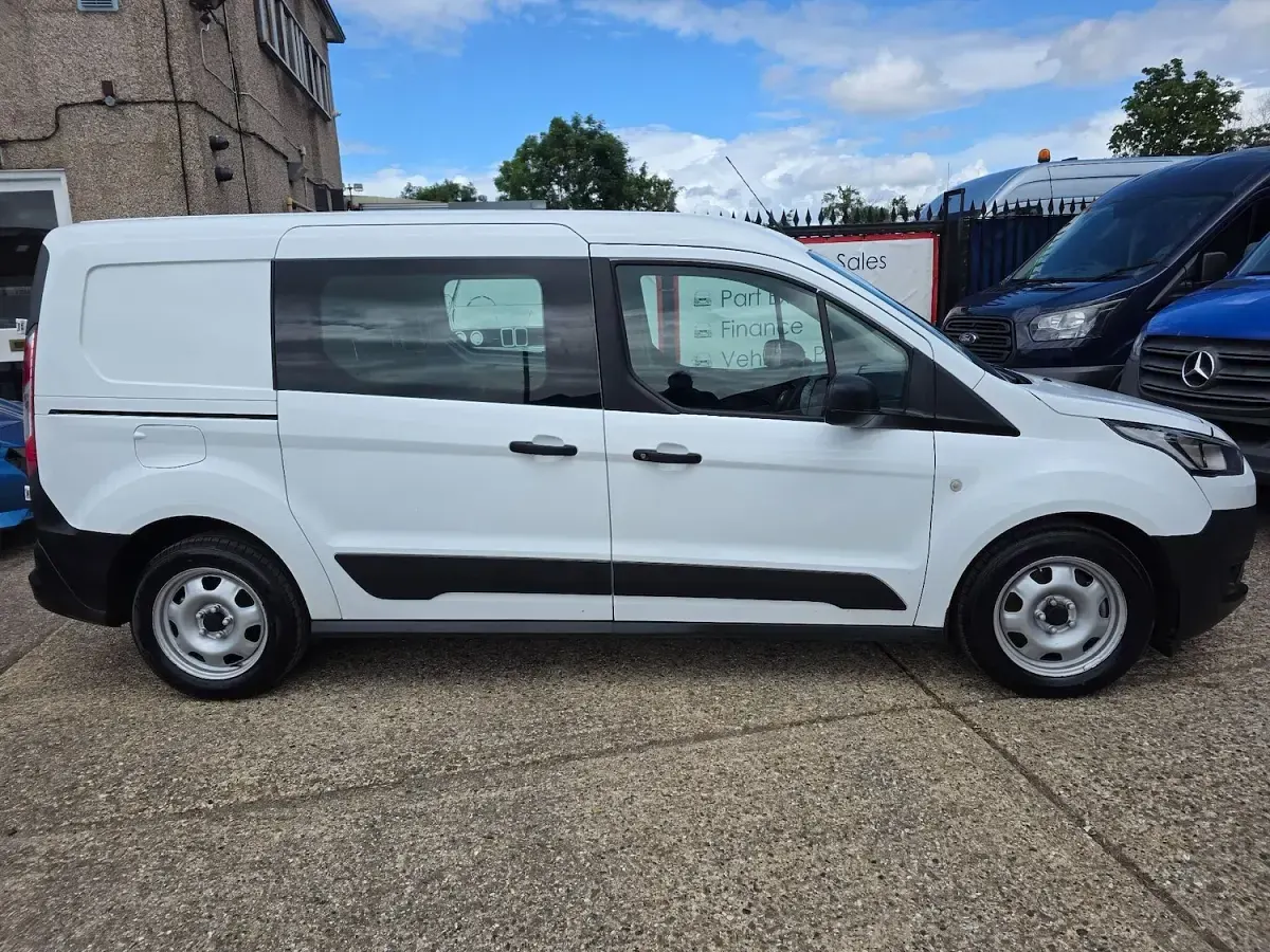 Used Ford Transit Connect S 100 HP (73 kW) 2021 White MPV
