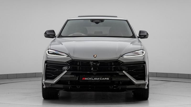 New Lamborghini Urus 800 HP (588 kW) 2026 SUV