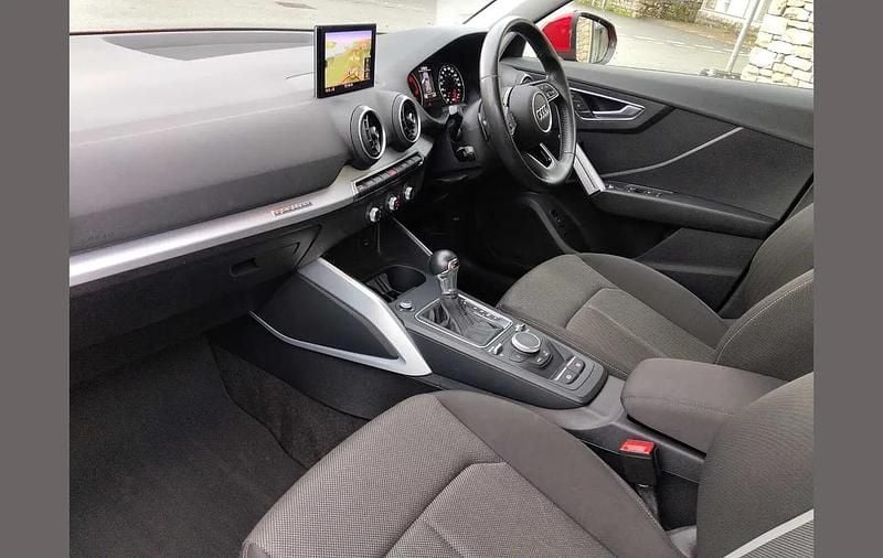 Used Audi Q2 Sport 147 HP (108 kW) 2020 Red SUV