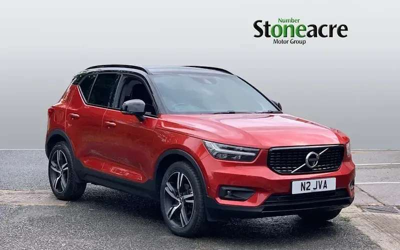 Used Volvo XC40 R-Design 163 HP (119 kW) 2021 SUV