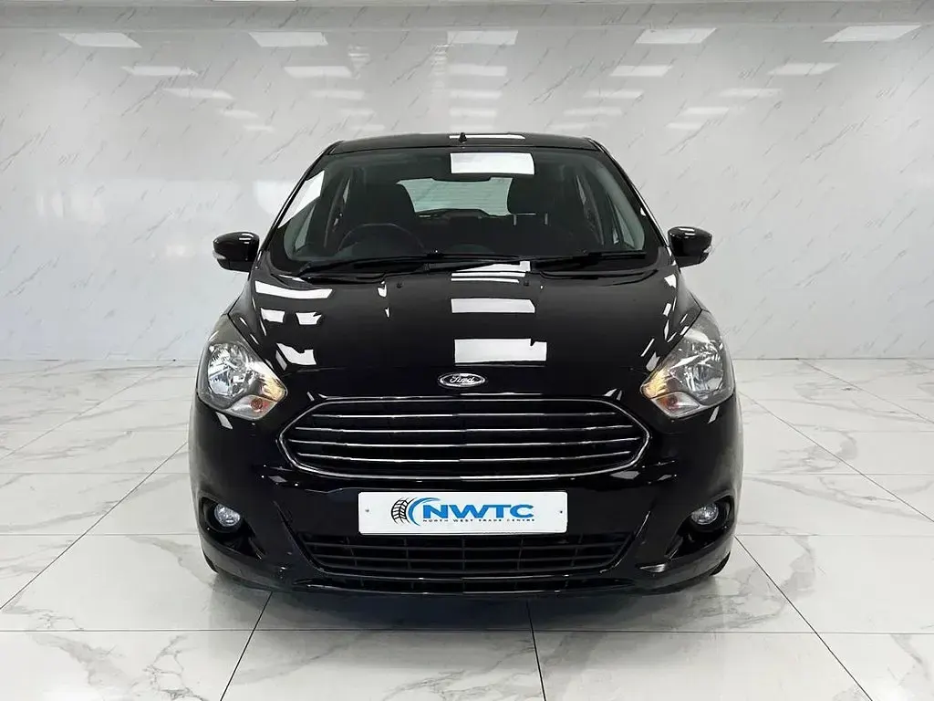 Used Ford Ka Plus Zetec 70 HP (51 kW) 2018 Black Hatchback