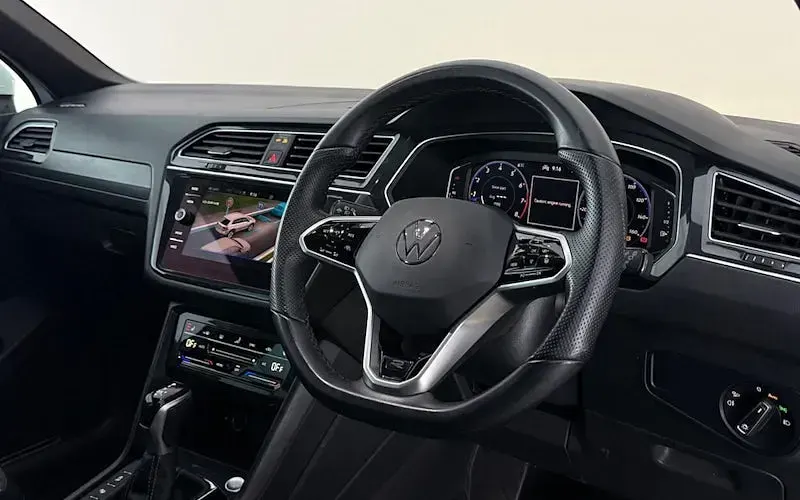 Used VW Tiguan R-line 150 HP (110 kW) 2023 SUV
