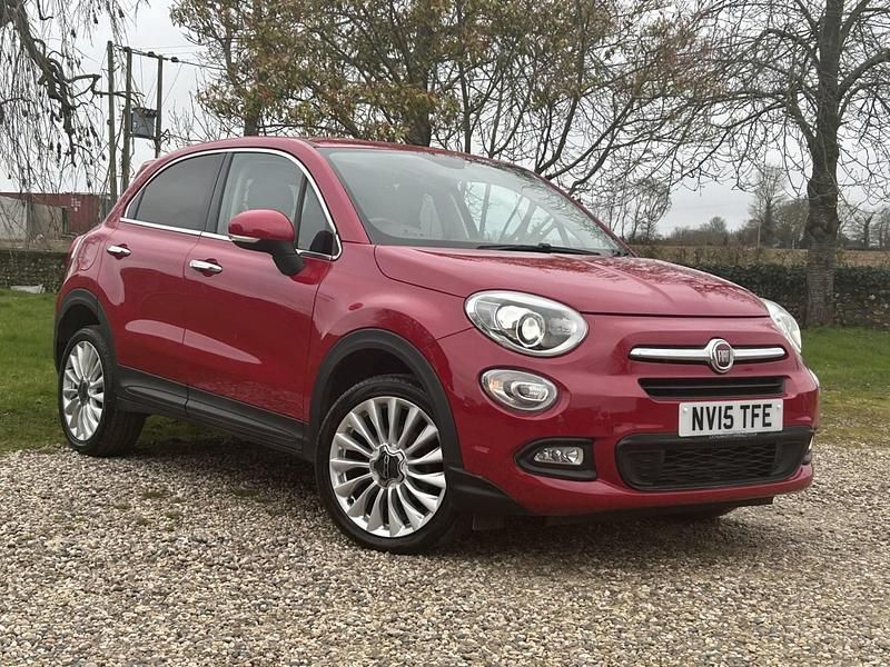 Used Fiat 500X City Look 140 HP (102 kW) 2015 Red SUV