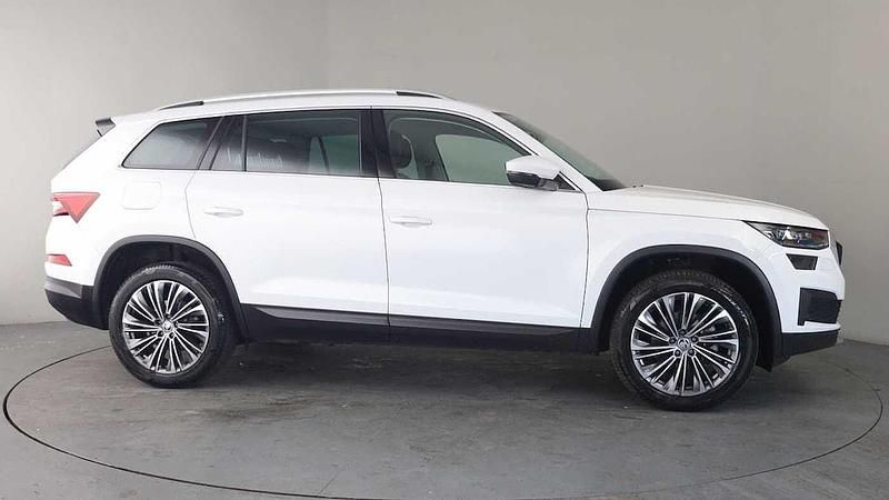 Used Skoda Kodiaq SE L Executive 147 HP (108 kW) 2023 White SUV