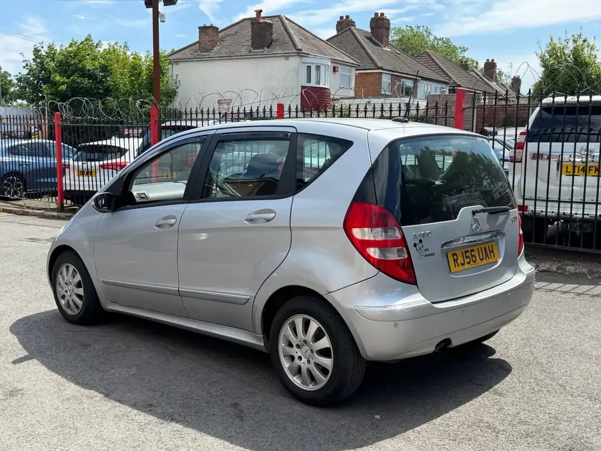 Used Mercedes A180 Elegance 2006 Silver Hatchback