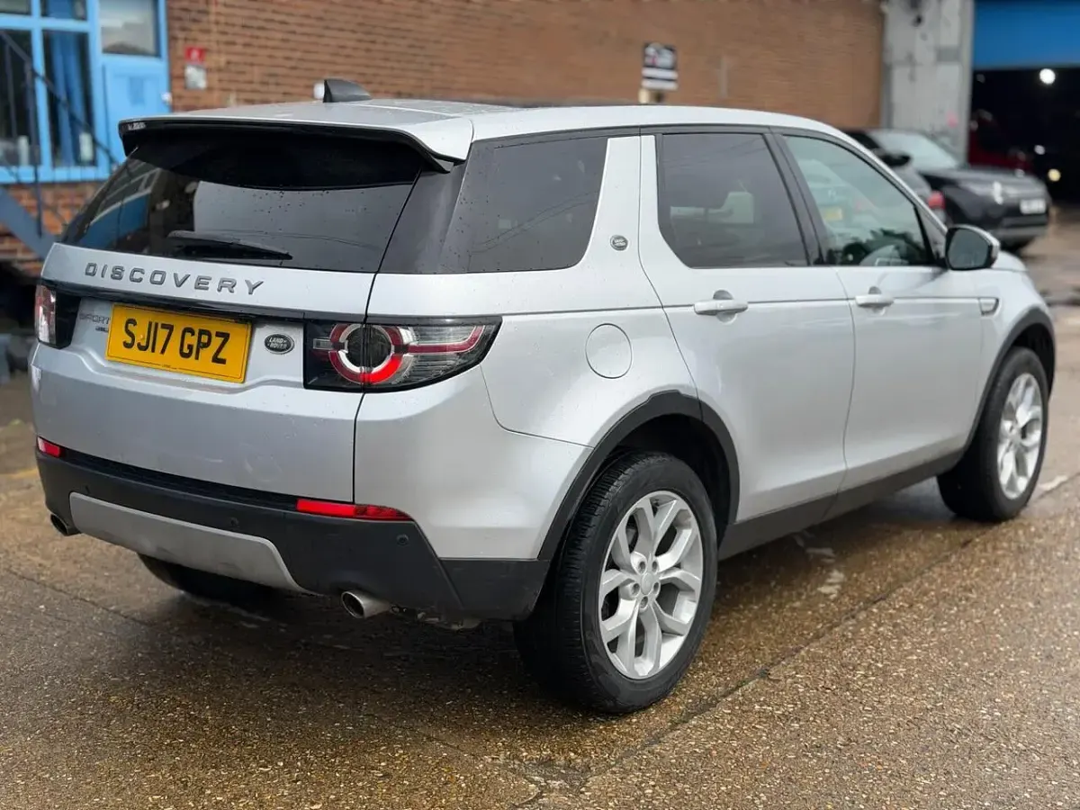Used Land Rover Discovery Sport HSE 2017 Silver SUV
