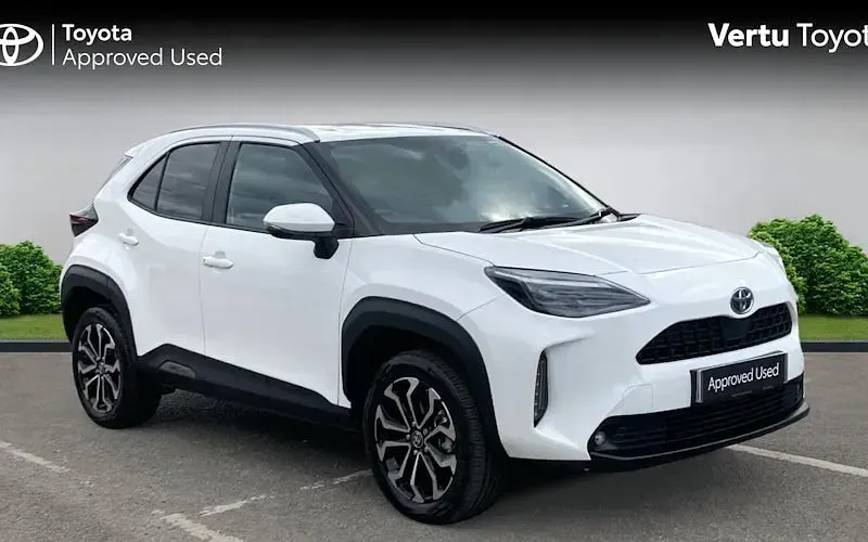 Second-hand Toyota Yaris Hybrid Design 116 CP (85 kW) 2026 Break
