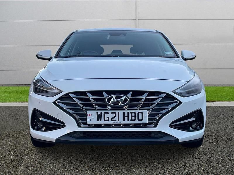 Used Hyundai i30 Premium 120 HP (88 kW) 2021 White Hatchback