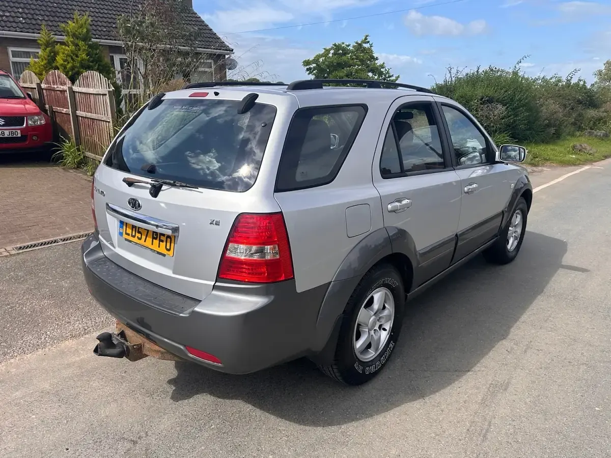 Used Kia Sorento 168 HP (123 kW) 2007 Silver SUV