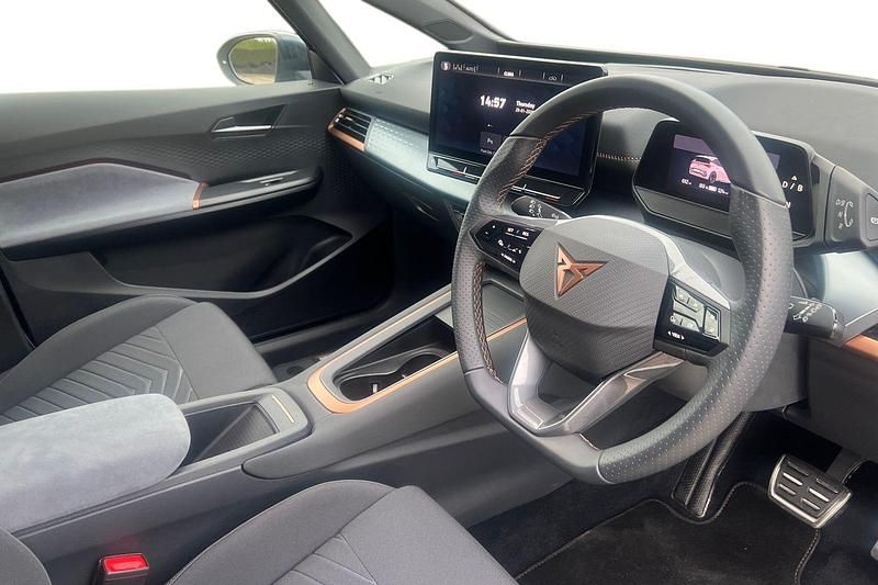 Used Cupra Born 150 kW (204 HP) 2023 White Hatchback