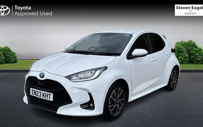 Second-hand Toyota Yaris Hybrid Design 116 CP (85 kW) 2026 Hatchback