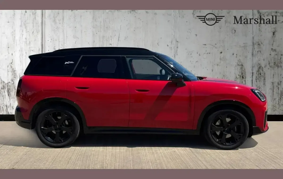 Used Mini Countryman Sport 214 HP (157 kW) 2024 Red SUV