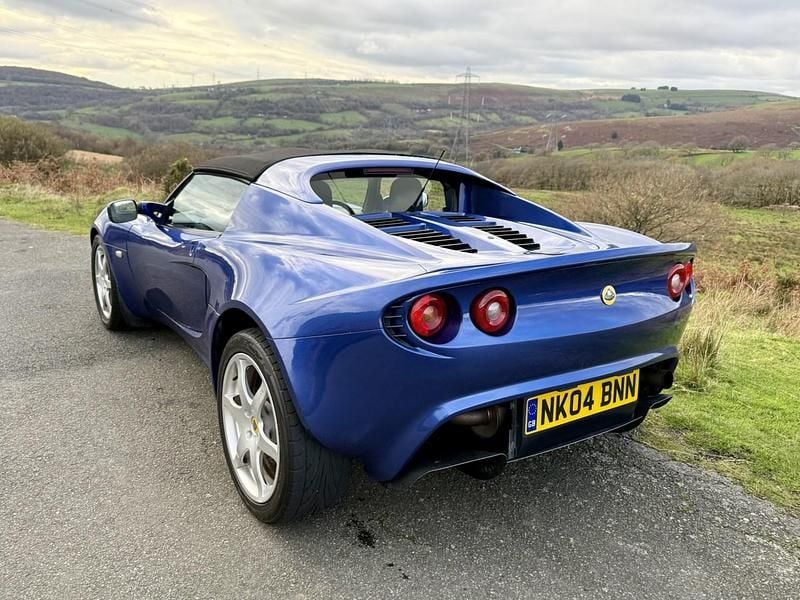 Used Lotus Elise 192 HP (141 kW) 2004 Blue Cabriolet