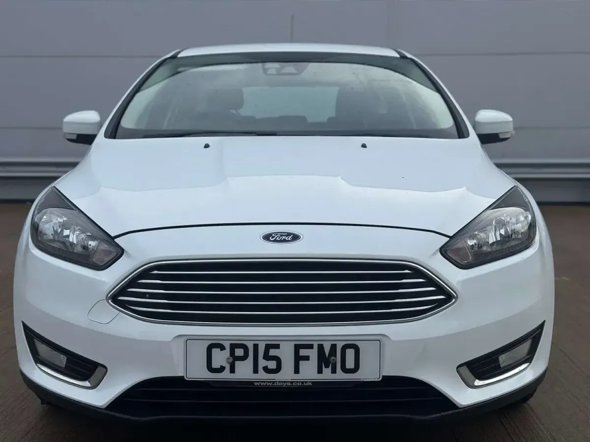 Używany Ford Focus Titanium 120 KM (88 kW) 2015 Biały Hatchback