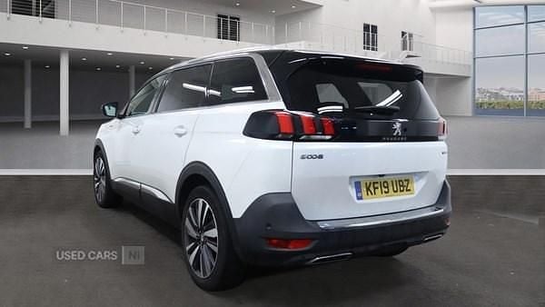 Used Peugeot 5008 Premium 2019 White Hatchback