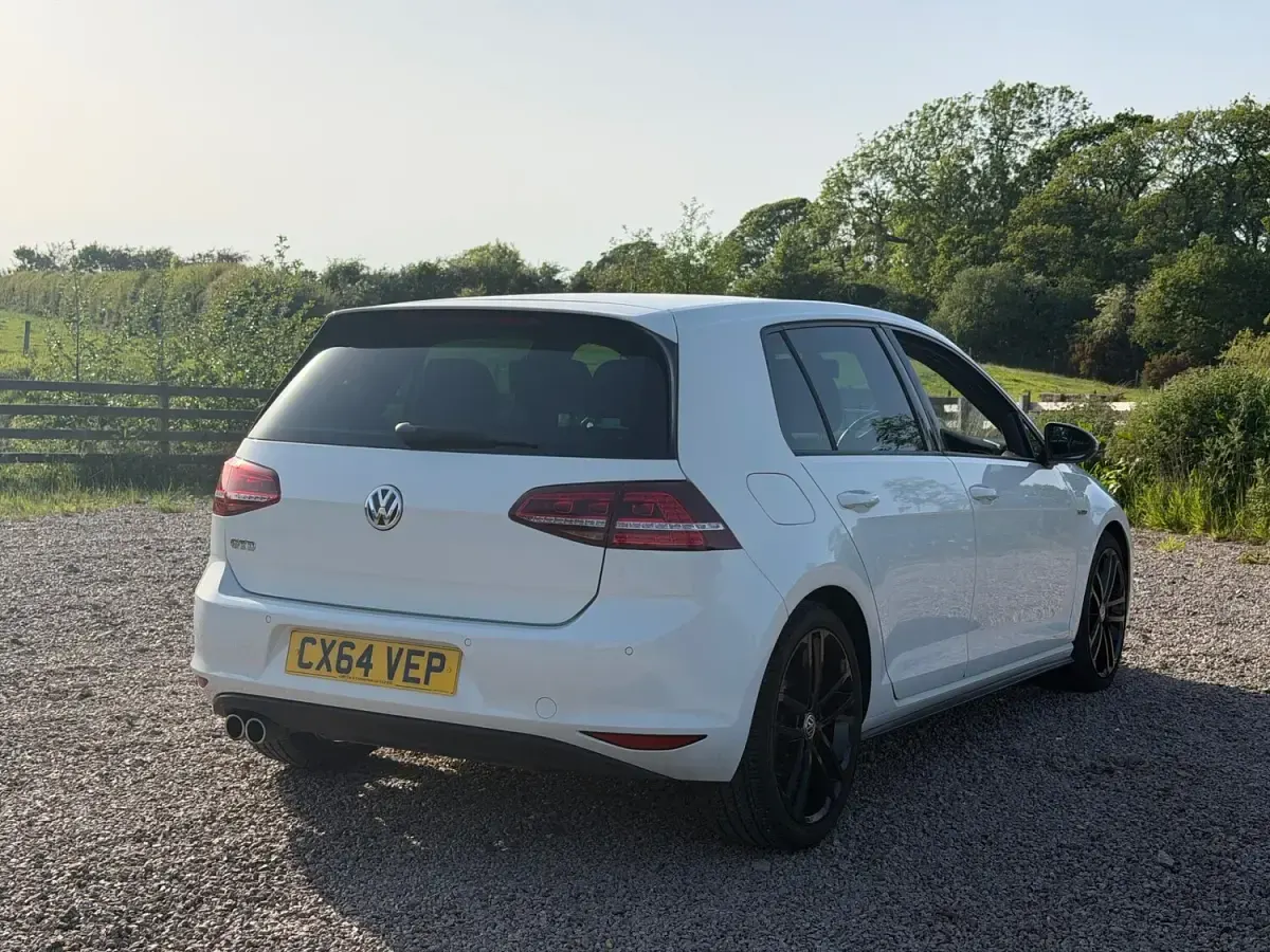Used VW Golf VII GTD 2014 White Hatchback