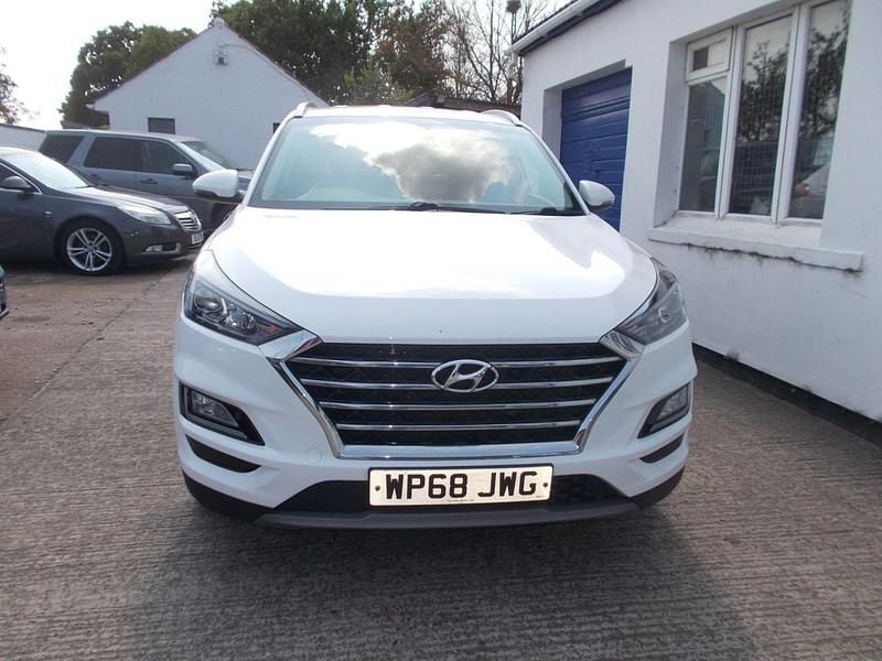 Used Hyundai Tucson SE 115 HP (84 kW) 2018 White SUV