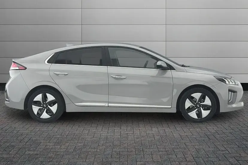 Used Hyundai Ioniq Premium SE 141 HP (103 kW) 2021 Grey Hatchback