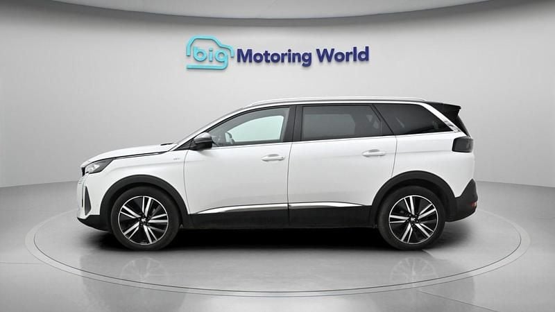Used Peugeot 5008 Premium 2021 White SUV