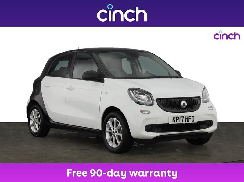 White Used 2017 Smart ForFour Passion Hatchback | £6,299 (A bit pricey) - Image 1/3