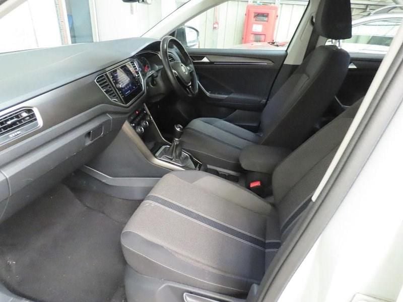 Used VW T-Roc Design 150 HP (110 kW) 2018 White SUV