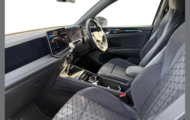 Used VW Tiguan R-line 147 HP (108 kW) 2025 Grey SUV
