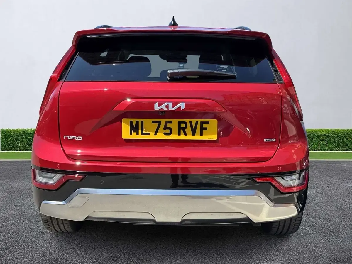 Used Kia Niro 2025 Red SUV