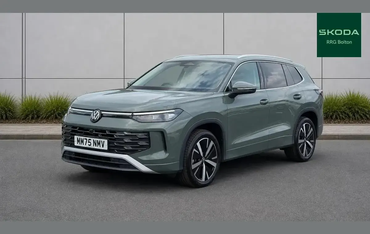 Used VW Tayron Elegance 150 HP (110 kW) 2026 Green SUV