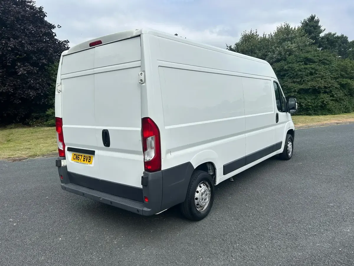 Used Citroën Relay 130 HP (95 kW) 2017 White Van
