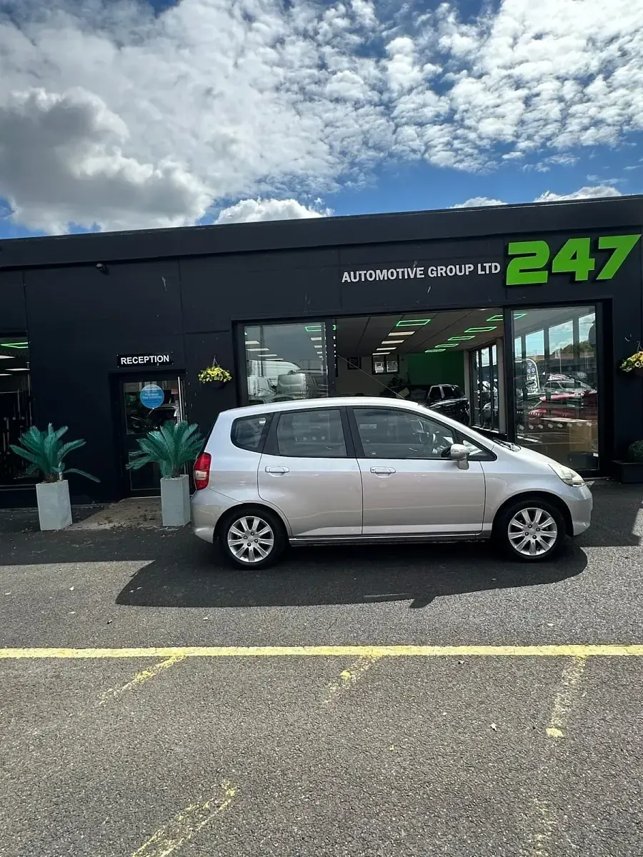 Used Honda Jazz SE 81 HP (59 kW) 2008 Silver Hatchback