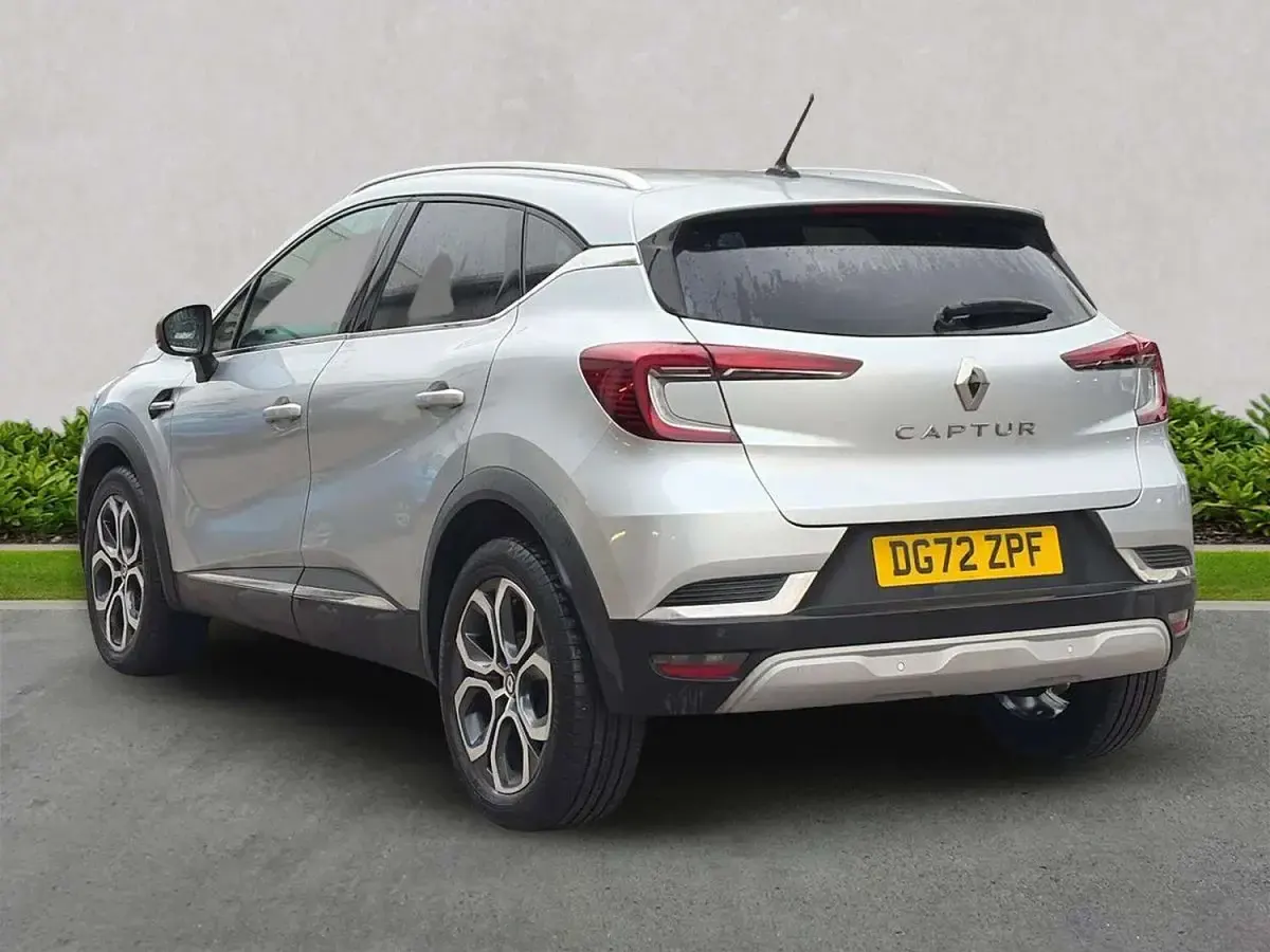 Used Renault Captur SE 91 HP (66 kW) 2022 Grey  SUV