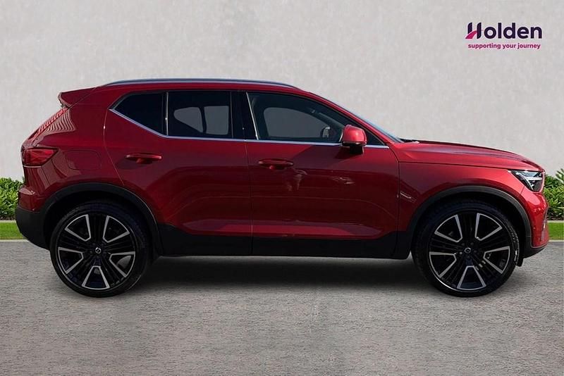 Usado Volvo XC40 Ultra 161 CV (118 kW) 2025 Rojo SUV