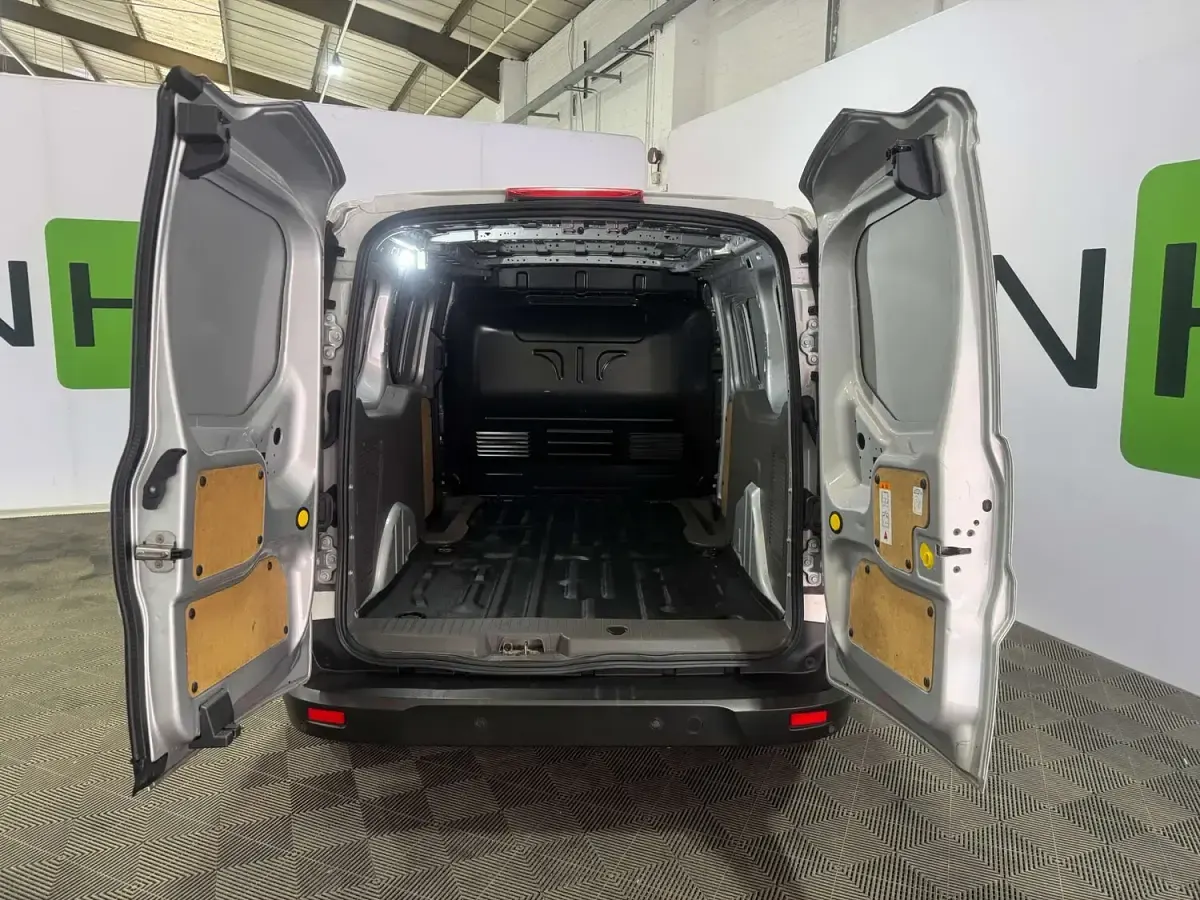 Used Ford Transit Connect Limited 2024 Silver MPV