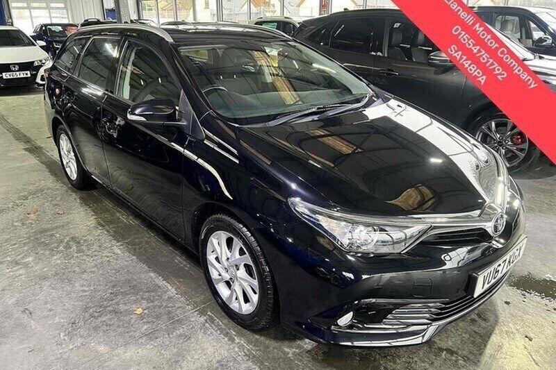 Used 2017 Toyota Auris Touring Sports Estate | £10,750 (Fair price) - Image 1/1