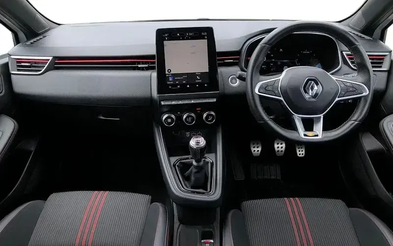 Used Renault Clio RS Line 90 HP (66 kW) 2023 White Hatchback