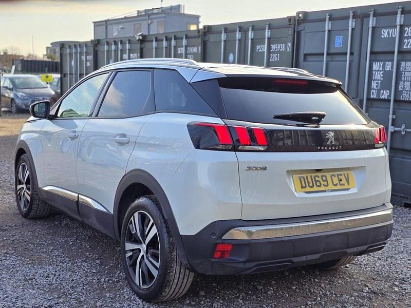 Used Peugeot 3008 Allure 130 HP (95 kW) 2020 White SUV
