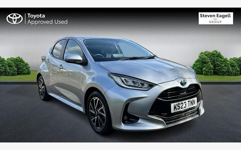 Used Toyota Yaris Hybrid Design 116 HP (85 kW) 2025 Hatchback