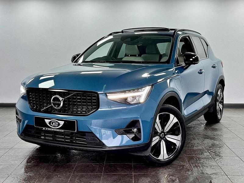 Blue Used 2023 Volvo XC40 Ultimate SUV | £31,990 (Fair price) - Image 1/4