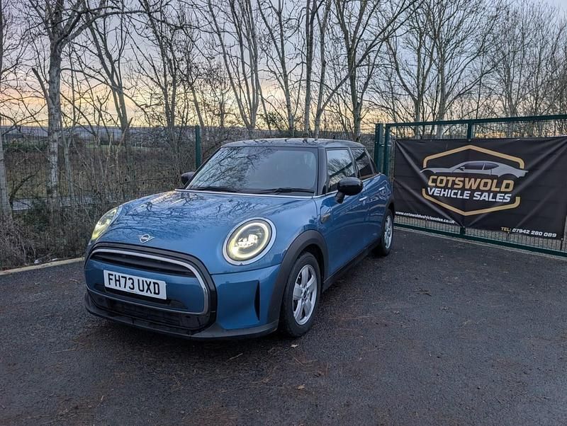 Used Mini Cooper Classic 2024 Blue Hatchback