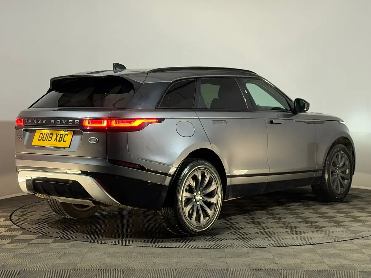 Used Land Rover Range Rover Velar SE Dynamic 250 HP (183 kW) 2019 Grey SUV