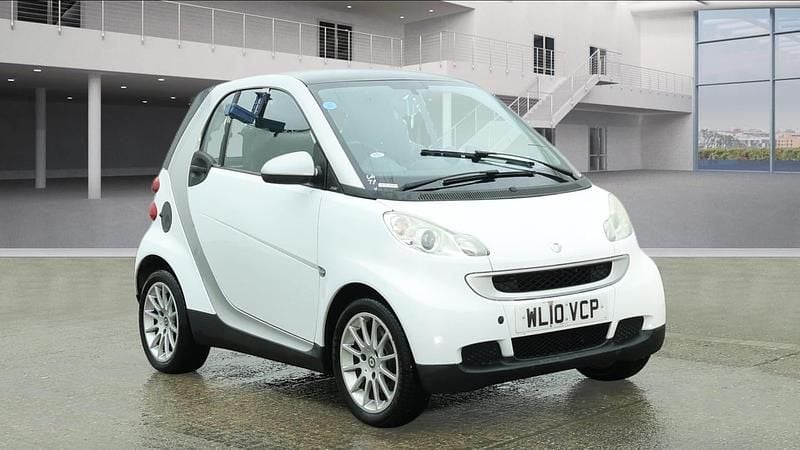 Used Smart ForTwo Coupé Passion 54 HP (39 kW) 2010 White Coupe