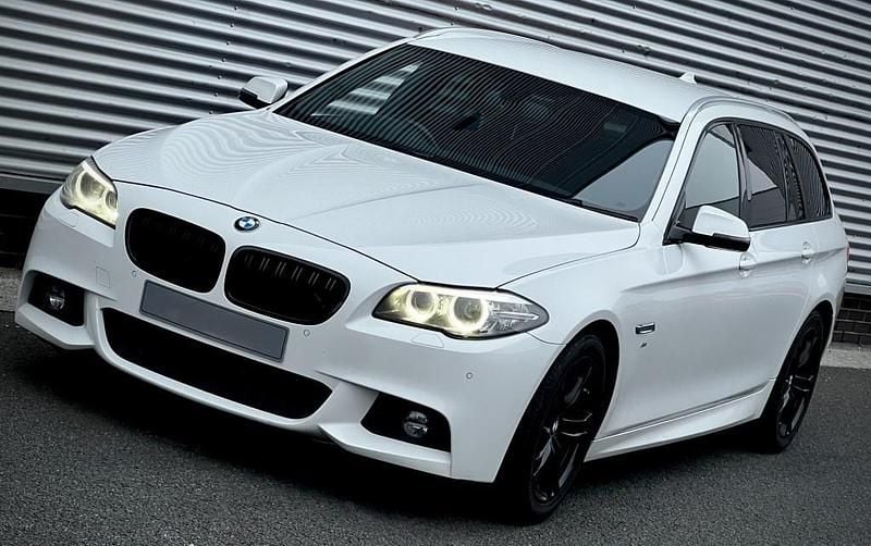 White Used 2017 BMW 520 M Sport Estate | £10,000 (Super price) - Image 1/4