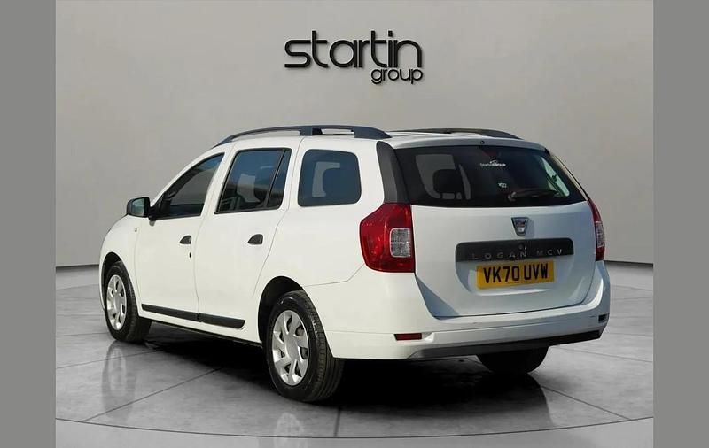 Used Dacia Logan Essentiel 72 HP (52 kW) 2020 White Estate