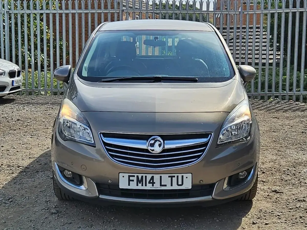 Used Vauxhall Meriva 2014 Brown MPV