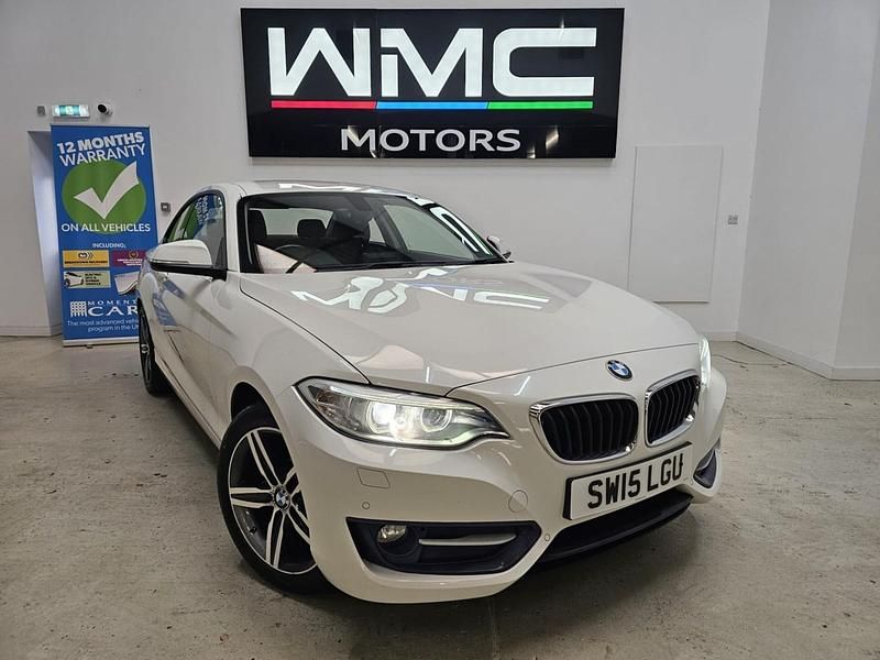 White Used 2015 BMW 218 Sport Line Coupe | £8,495 (Fair price) - Image 1/4